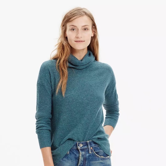 Madewell Sweaters - MADEWELL Ribbed Turtleneck Sweater in Burgundy
